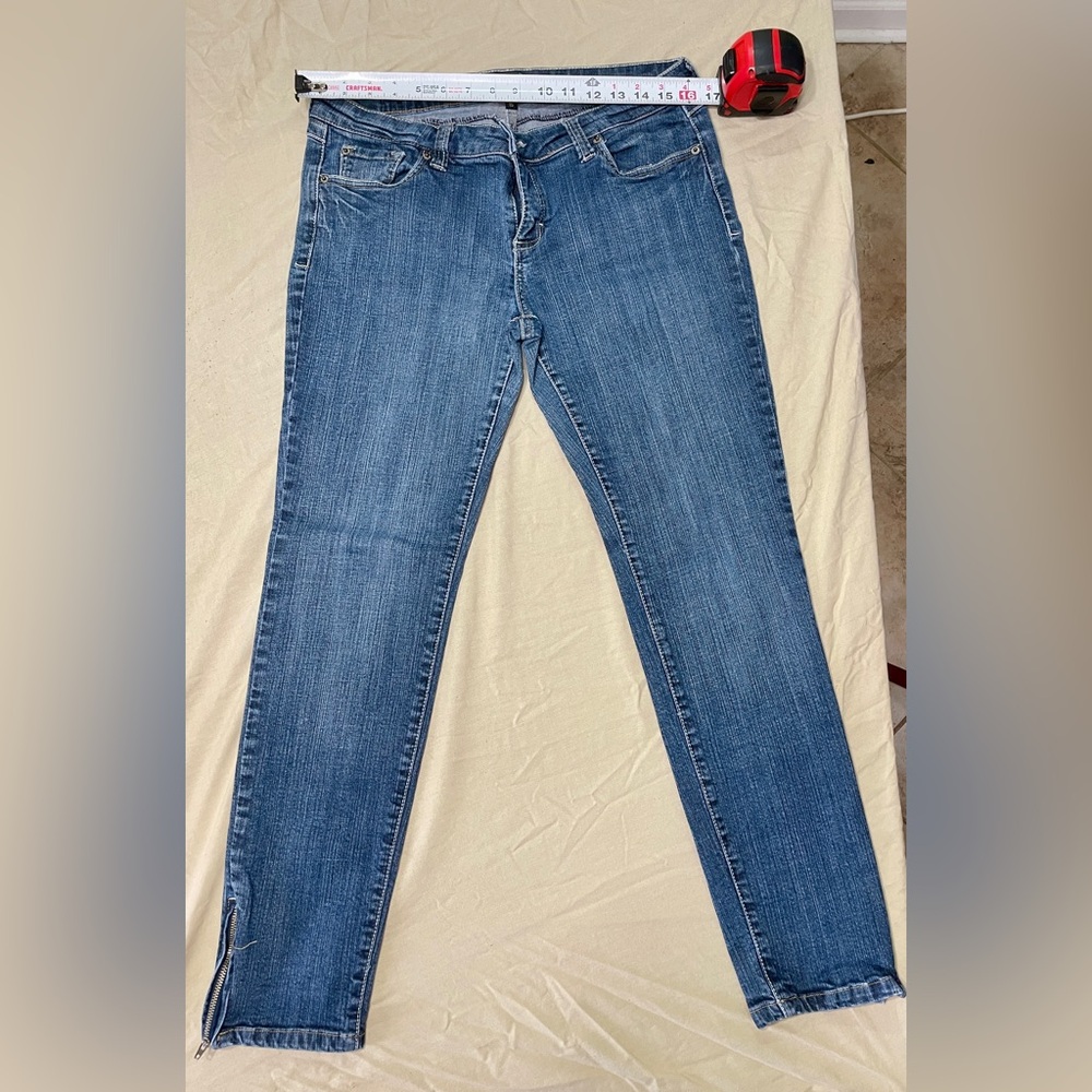 Soul Underground Women's Skinny Jeans Blue Denim Embroidered Stretch Ankle Zip